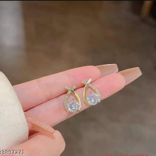 Trendy korean American Diamond Stone Beautiful Stud Earrings