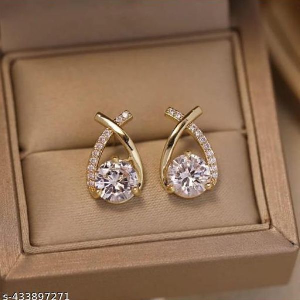 Trendy korean American Diamond Stone Beautiful Stud Earrings