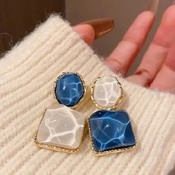 Blue & White Hanging Earrings for Effortless Elegance Alloy Rhinestone Studs