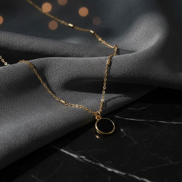 Elegant Black Onyx Gold Pendant Necklace – Minimalist Jewelry