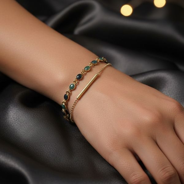 Elegant Golden Link Bracelet – Chic Black Stone Bracelet Jewellery