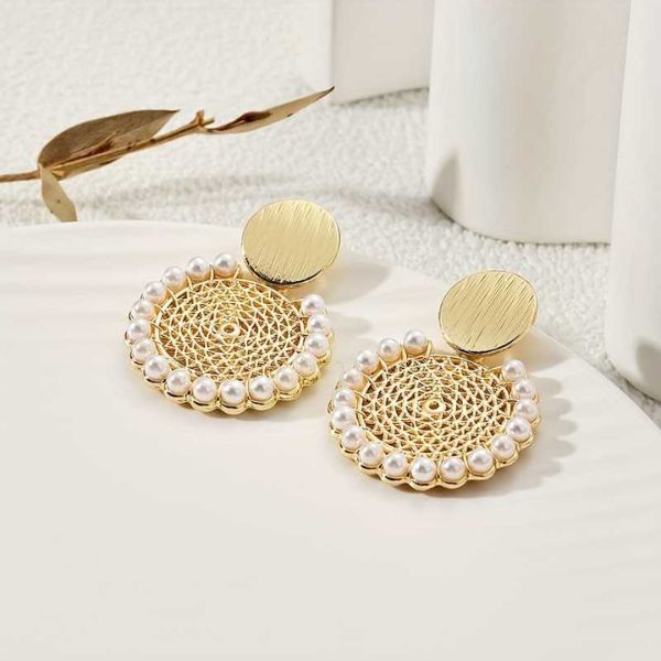 Gold Plated Geometric Round Mesh Pearl Drop Earring