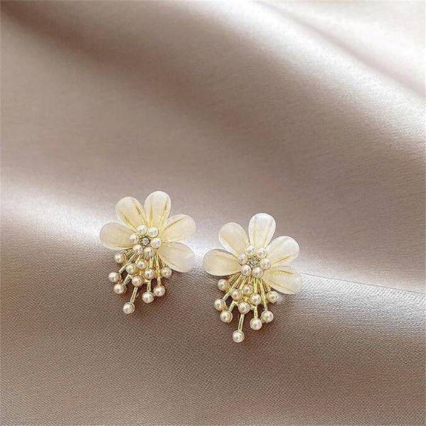 Pearl Blooming Flower Stud Earrings