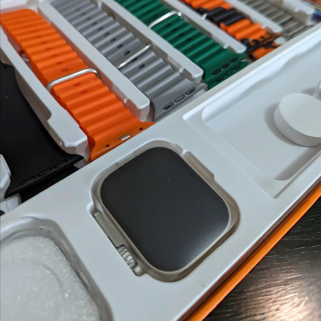 Y80 Ultra Smart Watch Combo (8+1 Edition)