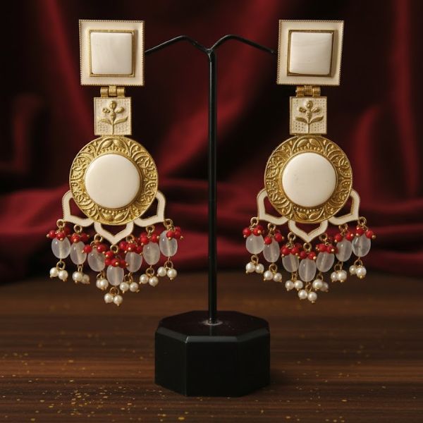 Elegant Aesthetic Earrings with Red & White Beads – Vintage Gold-Plated Design