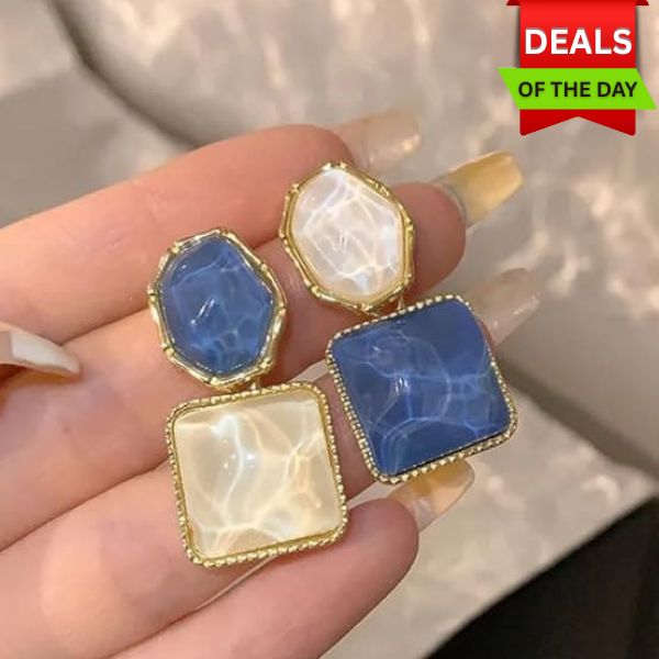 Blue & White Hanging Earrings – Effortless Elegance